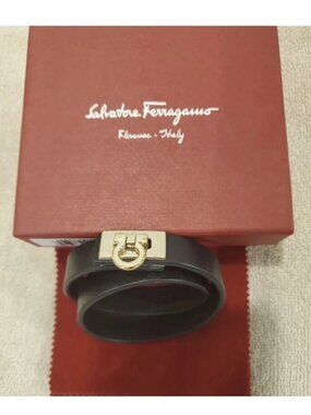 Salvatore Ferragamo Womens Black Leather Bracelet